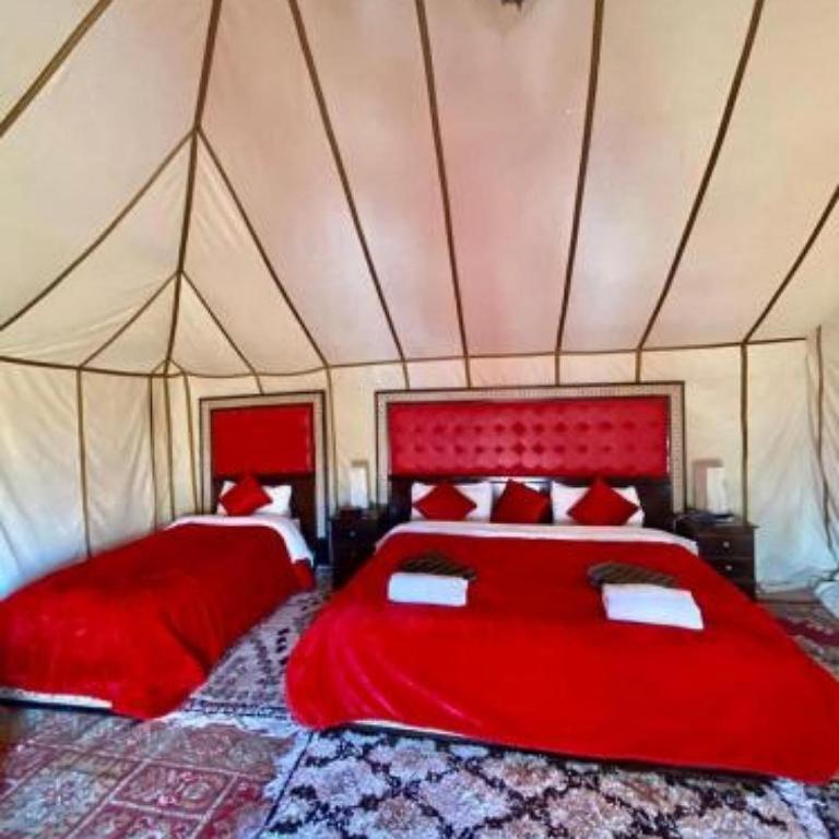 Ahlam Luxury Camp Hotel Мерцуга Екстериор снимка