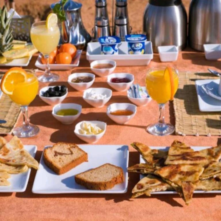 Ahlam Luxury Camp Hotel Мерцуга Екстериор снимка