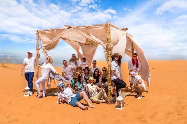 Ahlam Luxury Camp Hotel Мерцуга Екстериор снимка