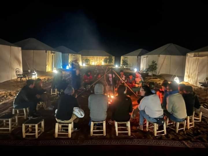 Ahlam Luxury Camp Hotel Мерцуга Екстериор снимка