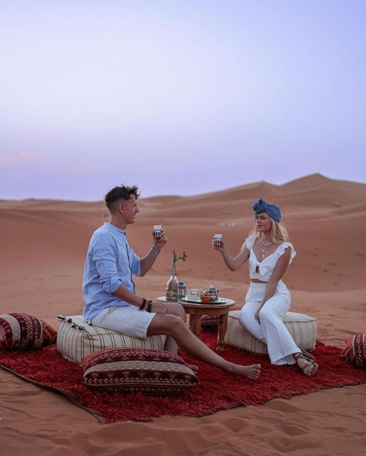 Ahlam Luxury Camp Hotel Мерцуга Екстериор снимка